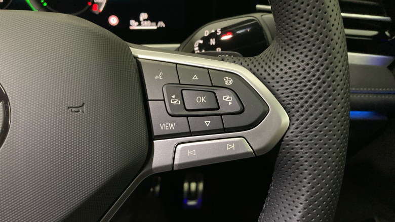 Volkswagen Passat 1.5 TSI eHybrid 272 R-Line 5dr DSG Estate